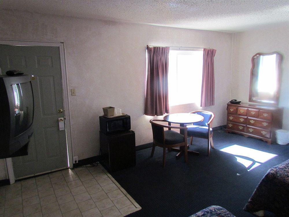 Sands Motel *